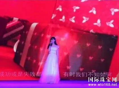 ᣬ鱦񻶣