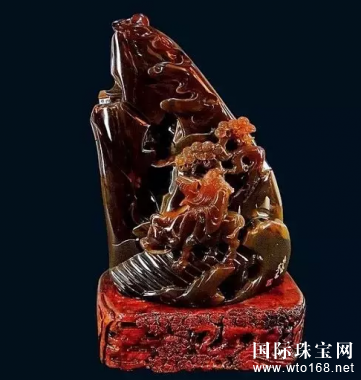 鱦