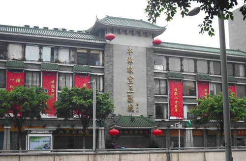 鱦