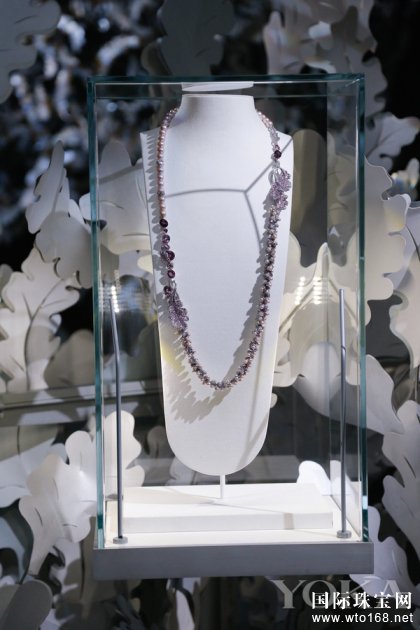 CHAUMETٰķʽ԰ɶ *չȻ߶鱦ϵ
