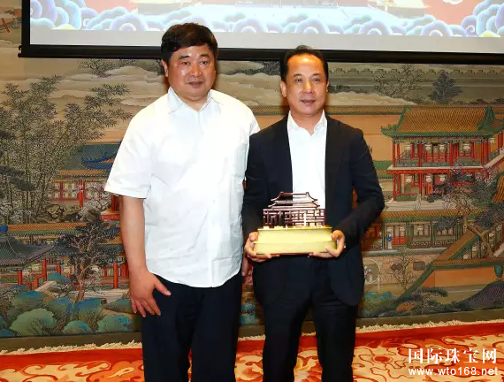 萃华珠宝故宫文创大赛特别金奖作品即将亮相珠宝展