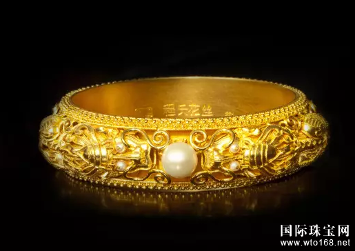 萃华珠宝故宫文创大赛特别金奖作品即将亮相珠宝展