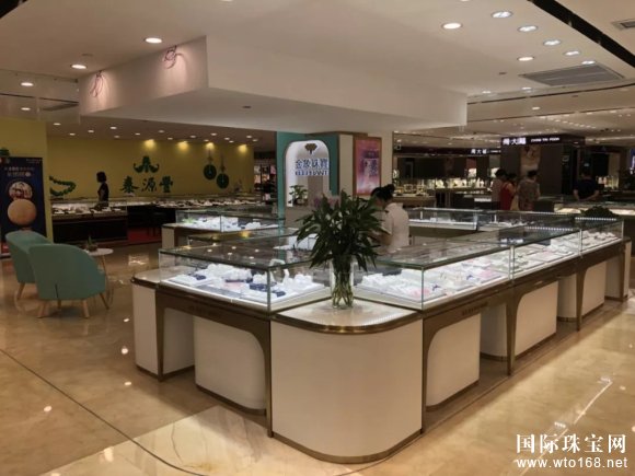 惊艳！金象珠宝终端店于杭州解百盛大启幕